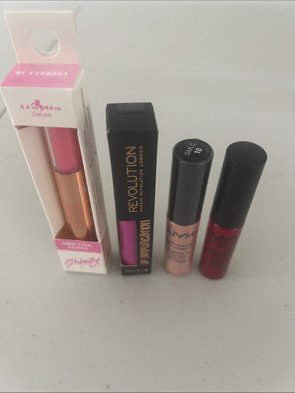 4 lipsticks